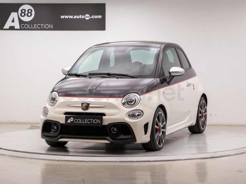 Abarth 500 2022 — photo 2