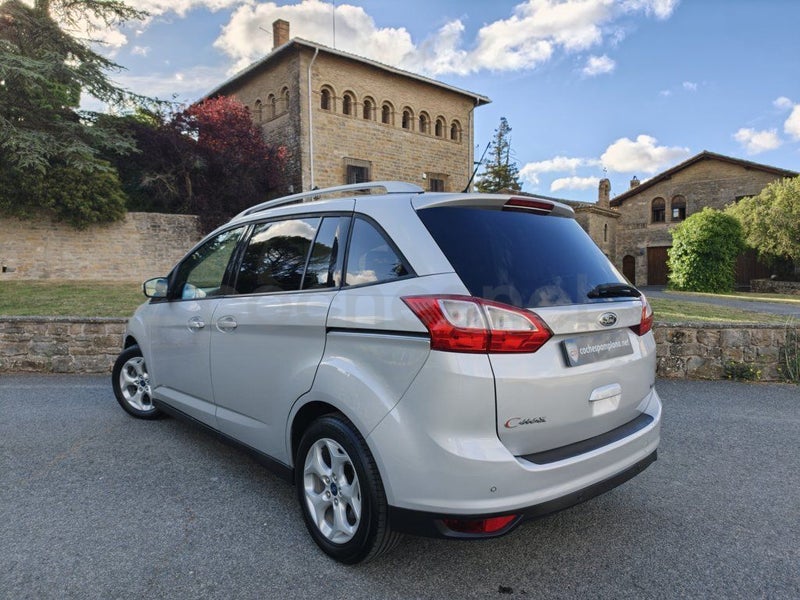 Ford Grand C-max 2013 — photo 2