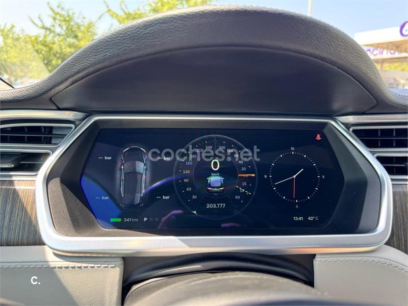 Tesla Model S 2017 — photo 8