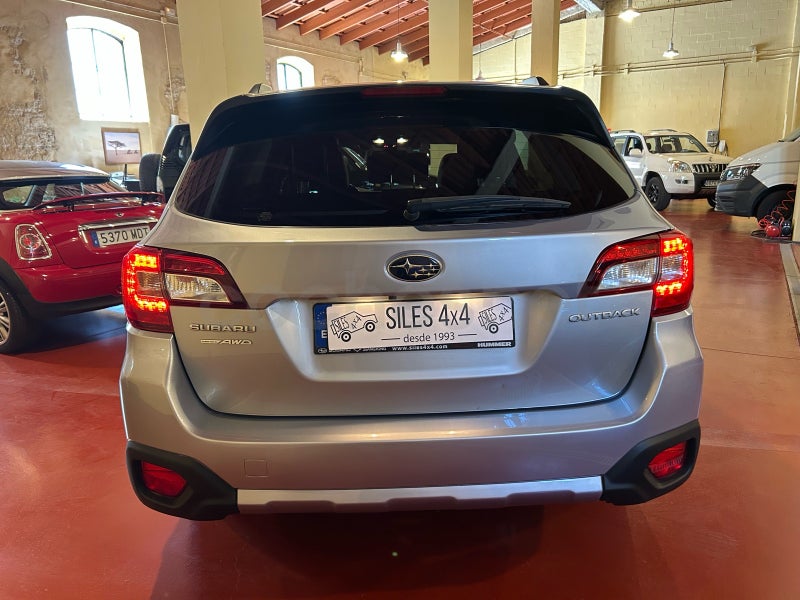 Subaru Outback 2021 — photo 6