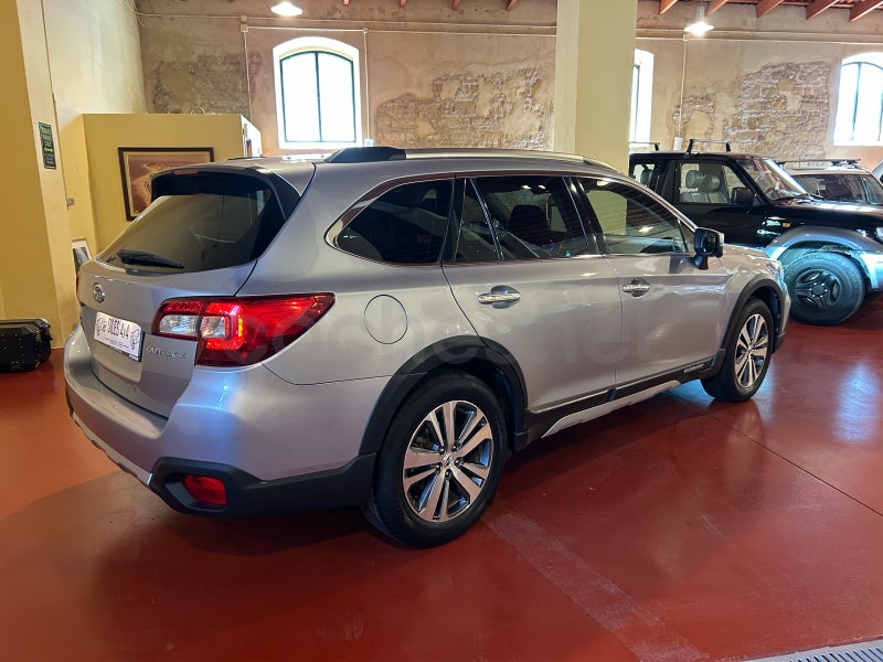 Subaru Outback 2021 — photo 8