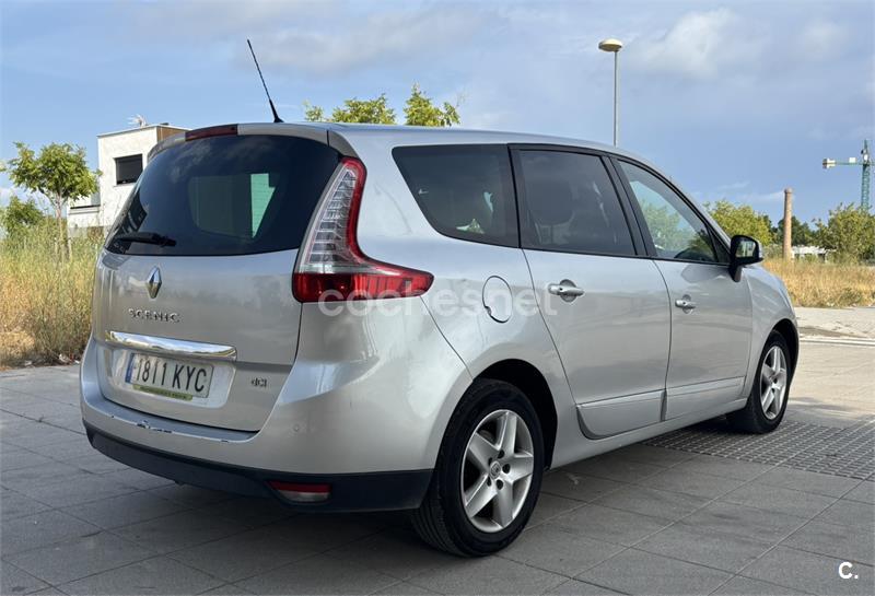 Renault Scenic 2016 — photo 4