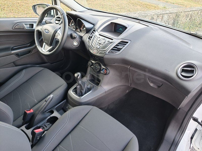 Ford Fiesta 2015 — photo 5