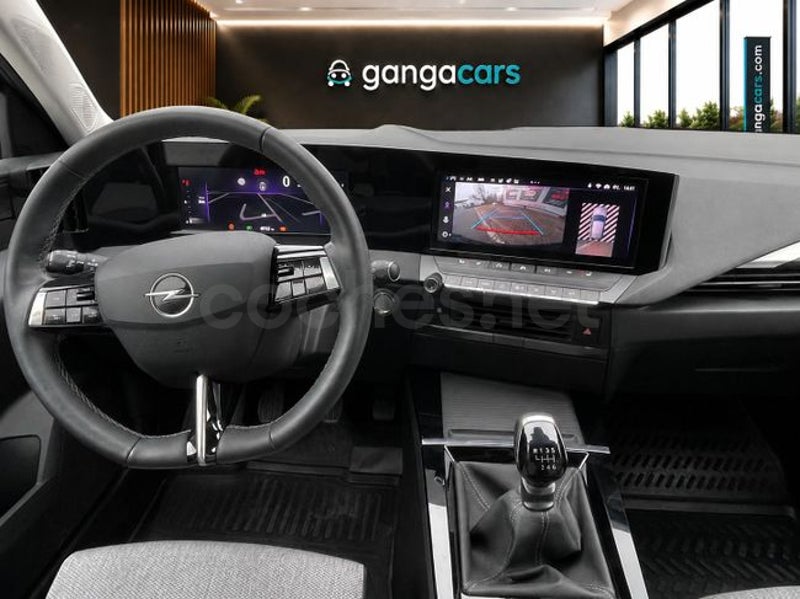 Opel Astra 2023 — photo 8