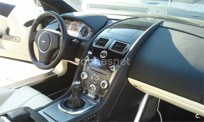 Aston Martin Db9 2010 — photo 4