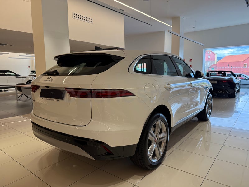 Jaguar F-pace 2023 — photo 2