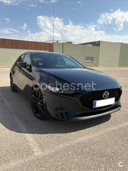 Mazda Mazda3 2022 — photo 2