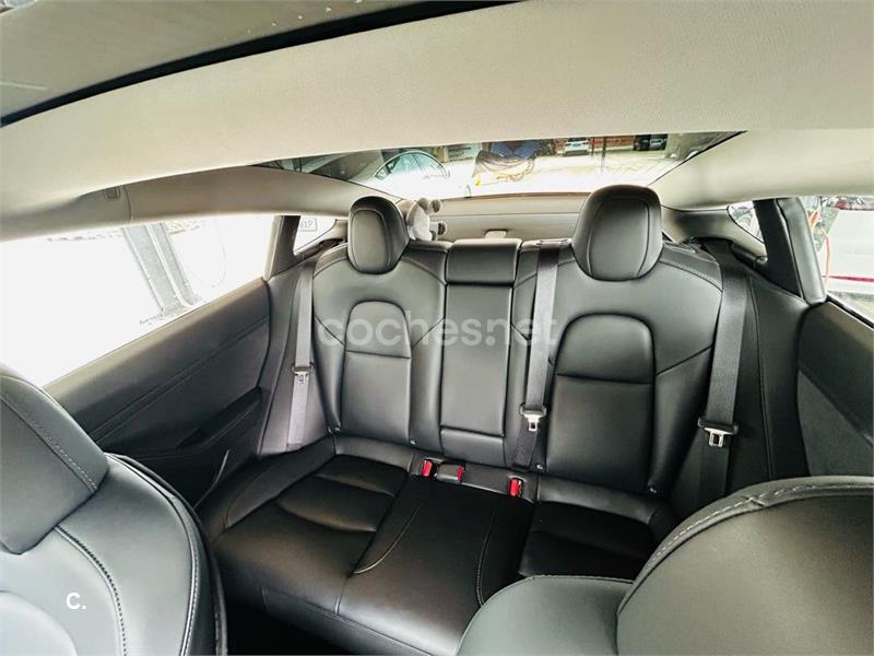 Tesla Model 3 2019 — photo 3
