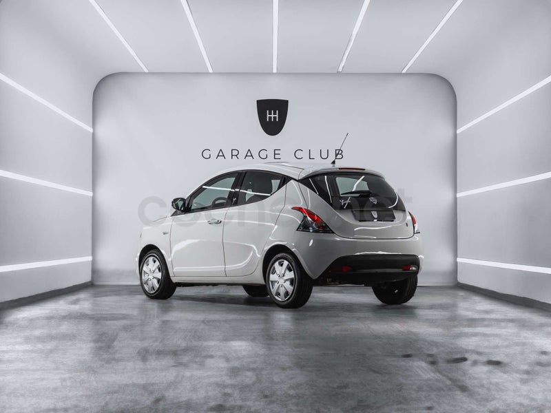 Lancia Ypsilon 2012 — photo 3