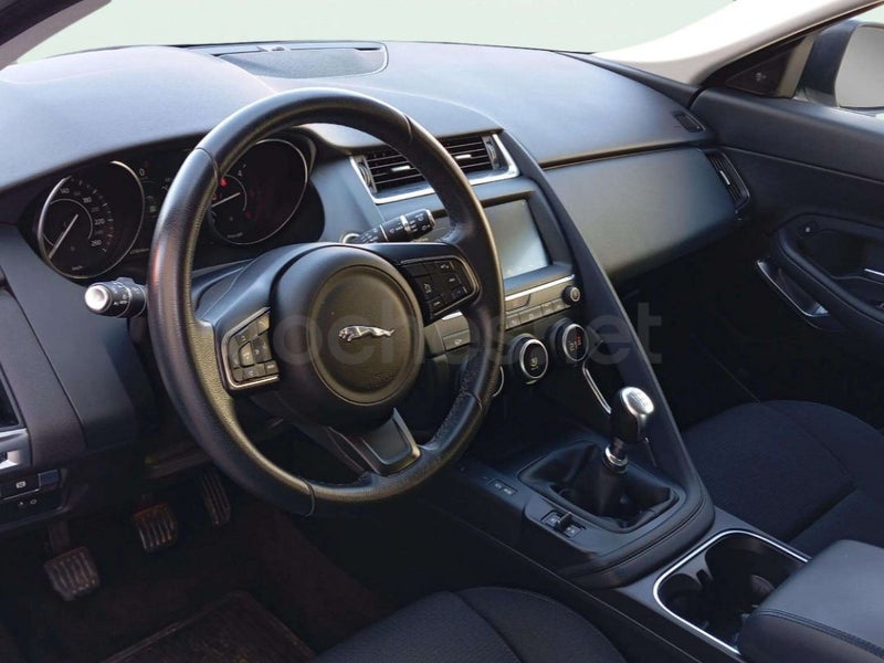 Jaguar E-pace 2020 — photo 6