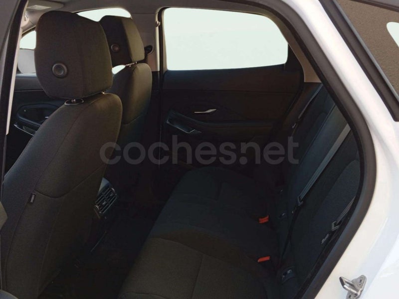 Jaguar E-pace 2020 — photo 8