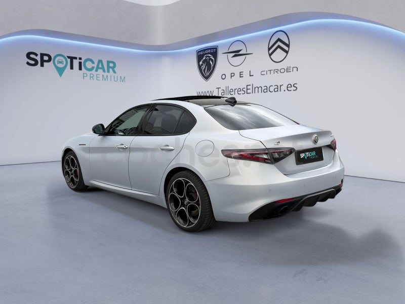 Alfa Romeo Giulia 2024 — photo 8