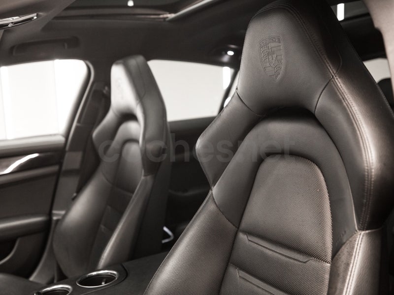 Porsche Panamera 2020 — photo 8