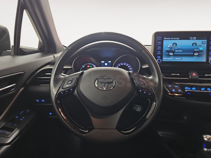 Toyota C-hr 2023 — photo 7