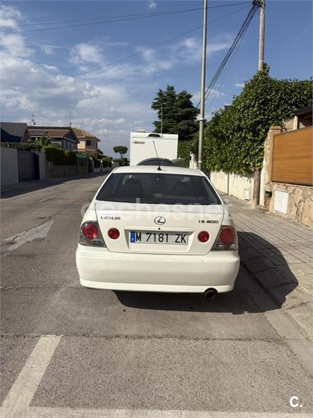 Lexus Is200 2001 — photo 3