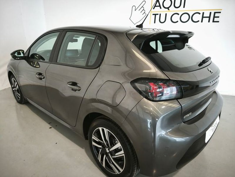 Peugeot 208 2023 — photo 8
