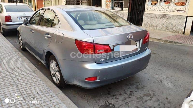 Lexus Is220d 2006 — photo 2