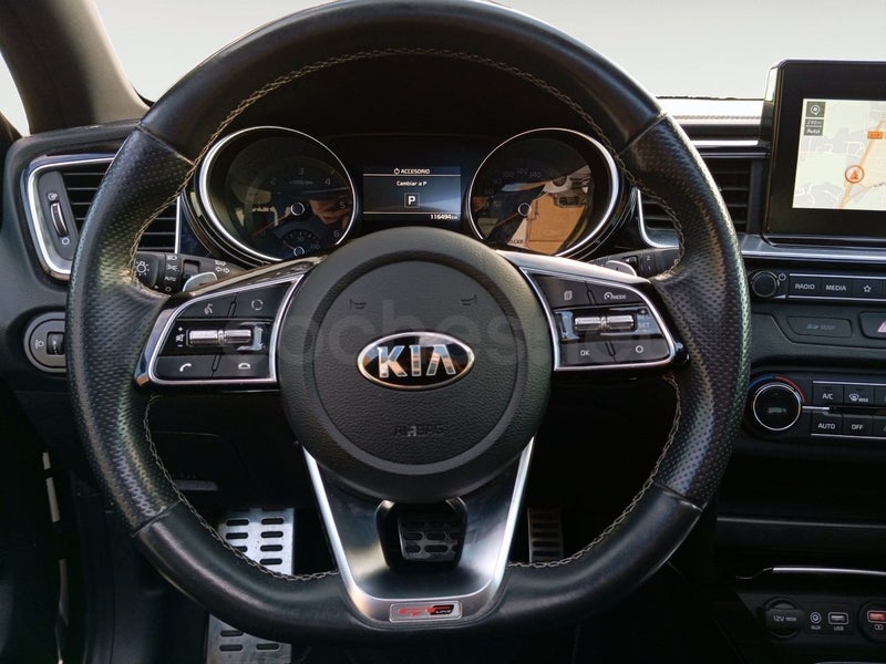 Kia Ceed 2019 — photo 8