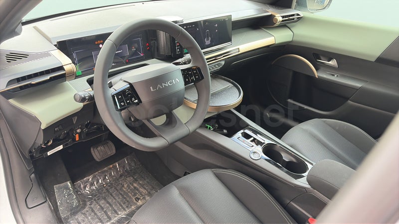 Lancia Ypsilon 2025 — photo 8