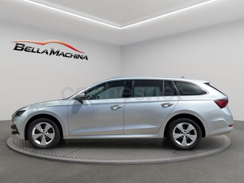 Skoda Octavia 2022 — photo 2