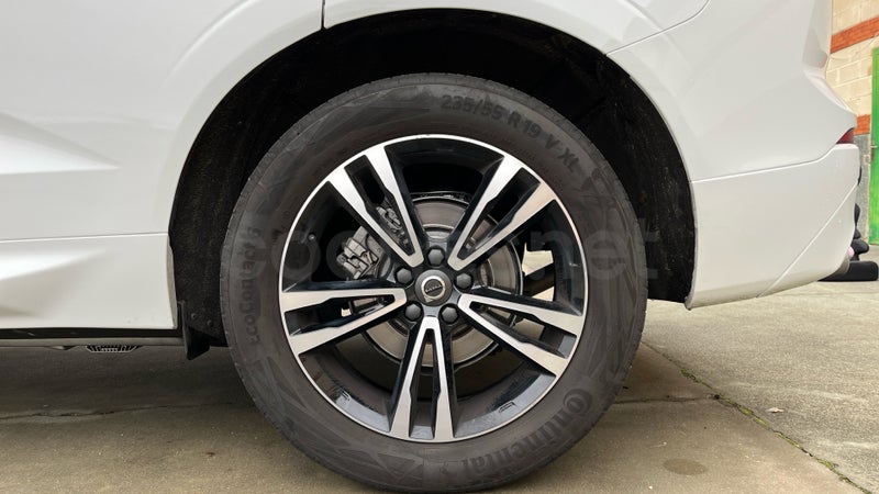 Volvo Xc60 2018 — photo 8