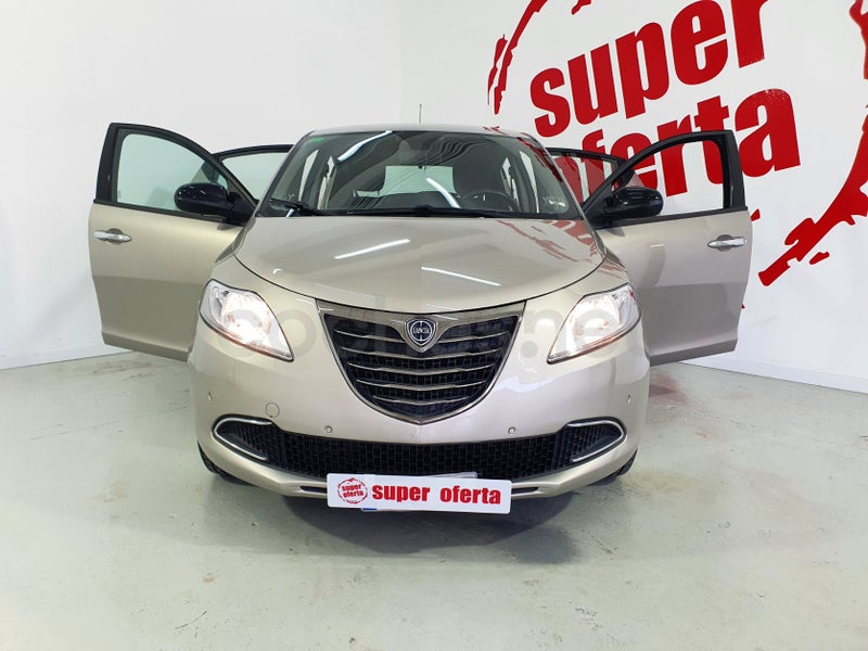Lancia Ypsilon 2011 — photo 5