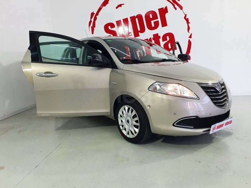 Lancia Ypsilon 2011 — photo 6