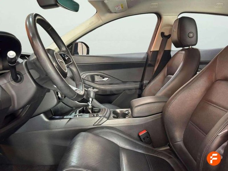 Jaguar E-pace 2021 — photo 8