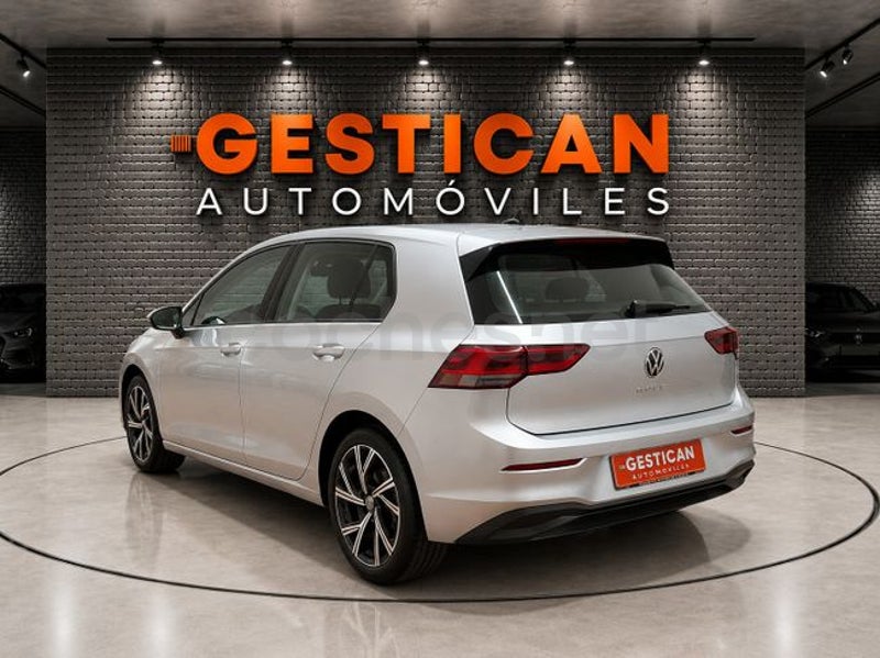 Volkswagen Golf 2021 — photo 3