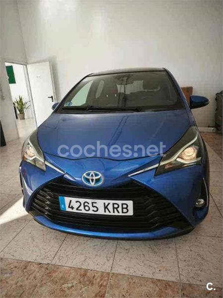 Toyota Yaris 2018 — photo 2