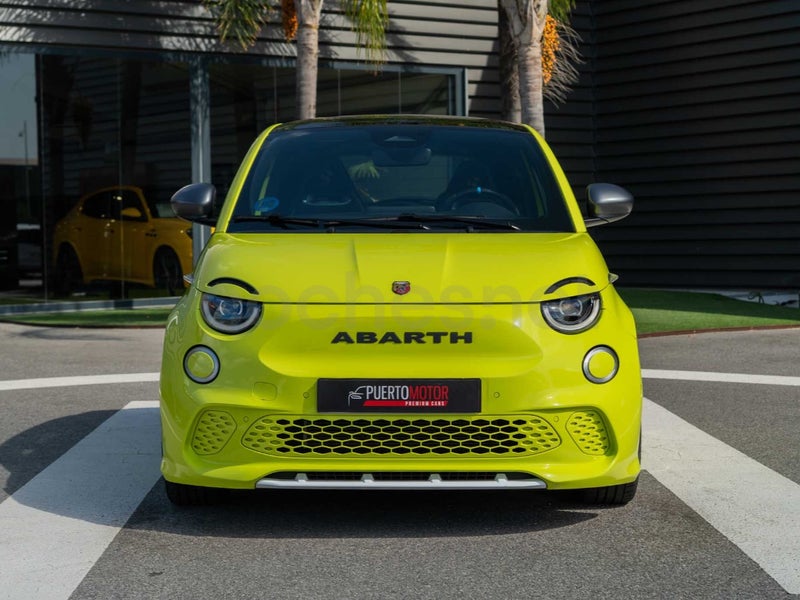 Abarth 500 2023 — photo 2