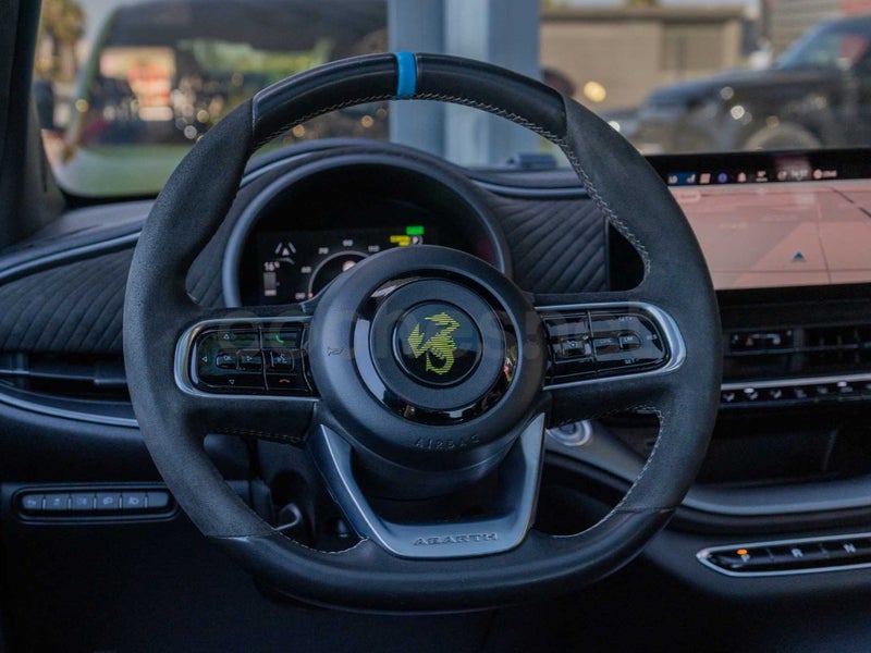 Abarth 500 2023 — photo 8