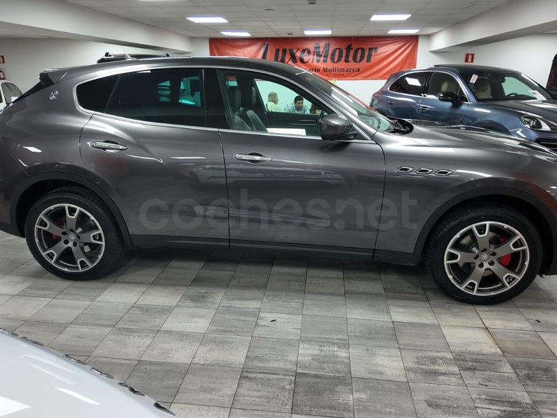 Maserati Levante 2017 — photo 5