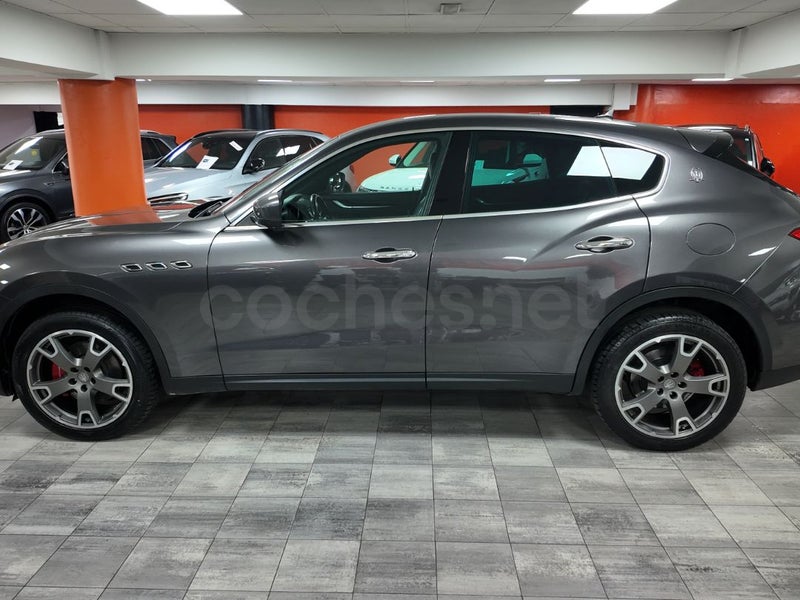 Maserati Levante 2017 — photo 6