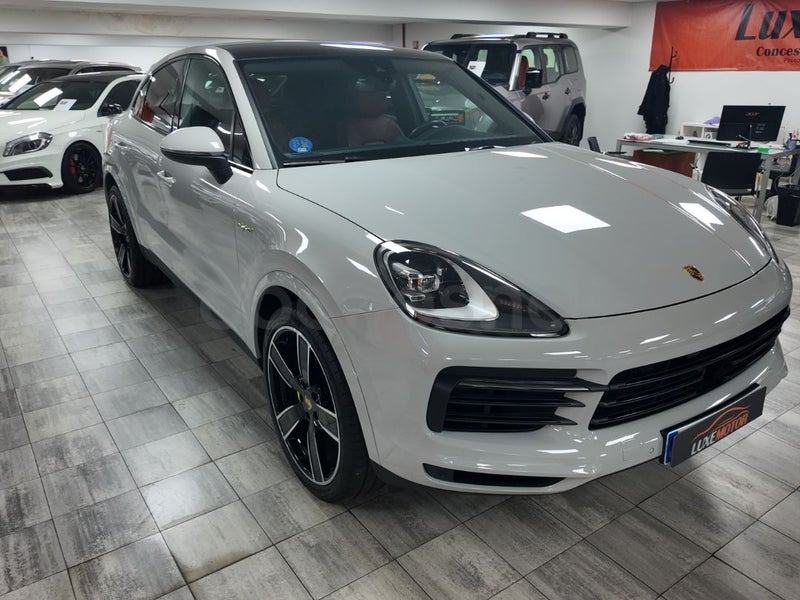 Porsche Cayenne Coupé 2022 — photo 2