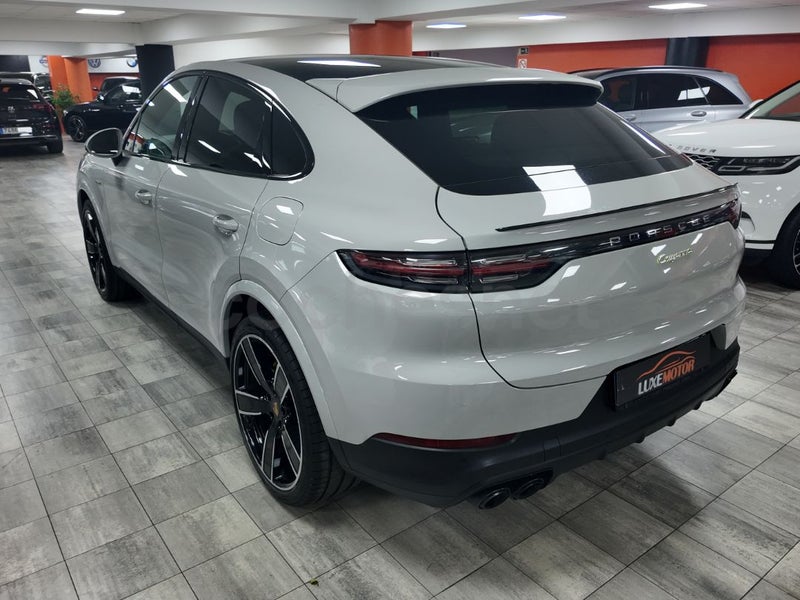 Porsche Cayenne Coupé 2022 — photo 4