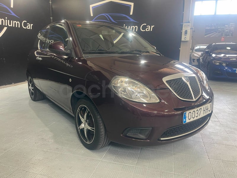 Lancia Ypsilon 2011 — photo 4