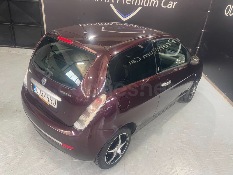 Lancia Ypsilon 2011 — photo 7