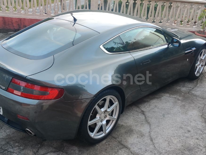 Aston Martin Vantage 2008 — photo 2