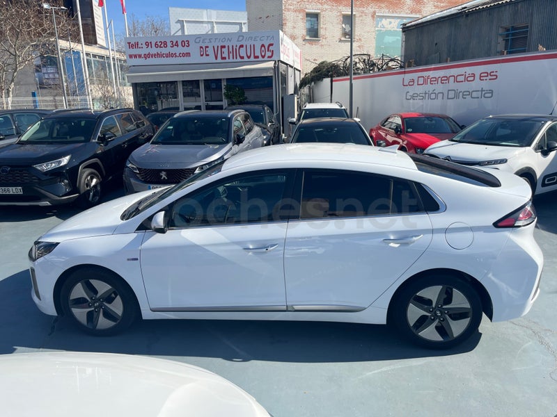Hyundai Ioniq 2021 — photo 2