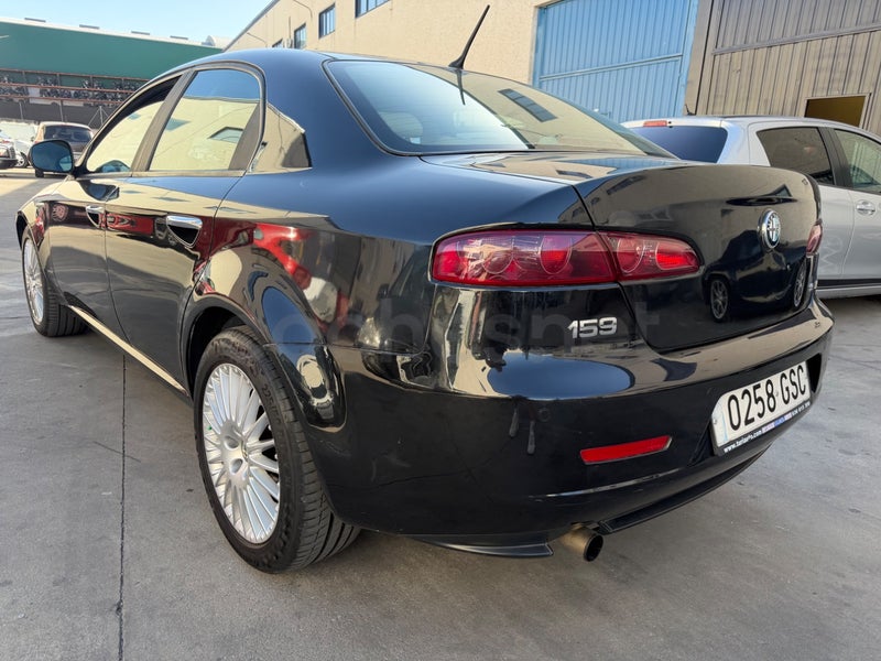 Alfa Romeo 159 2009 — photo 7