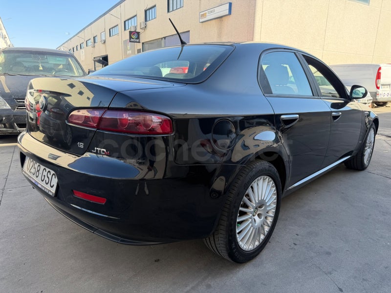 Alfa Romeo 159 2009 — photo 8