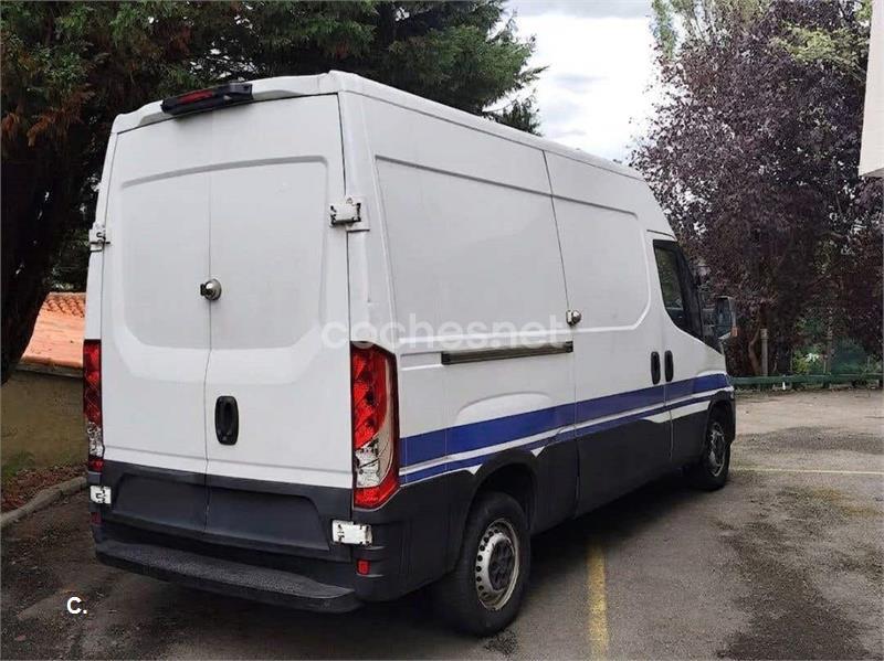 Iveco Daily 2012 — photo 3