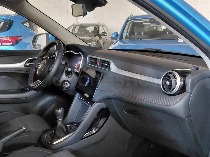 Mg Zs 2025 — photo 7