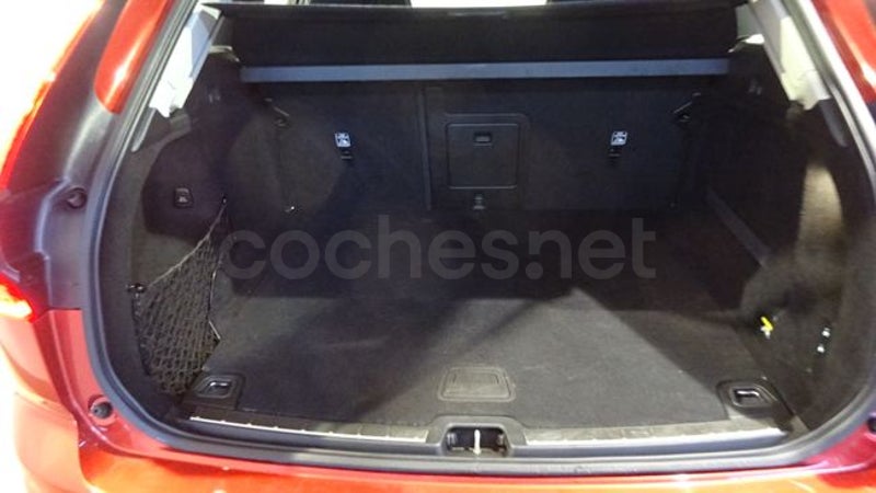 Volvo Xc60 2019 — photo 8