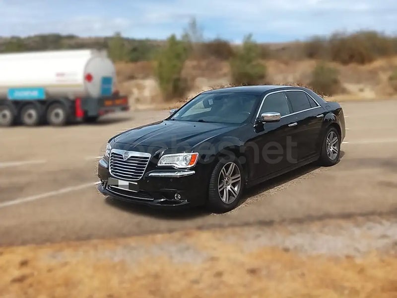 Lancia Thema 2012 — photo 4