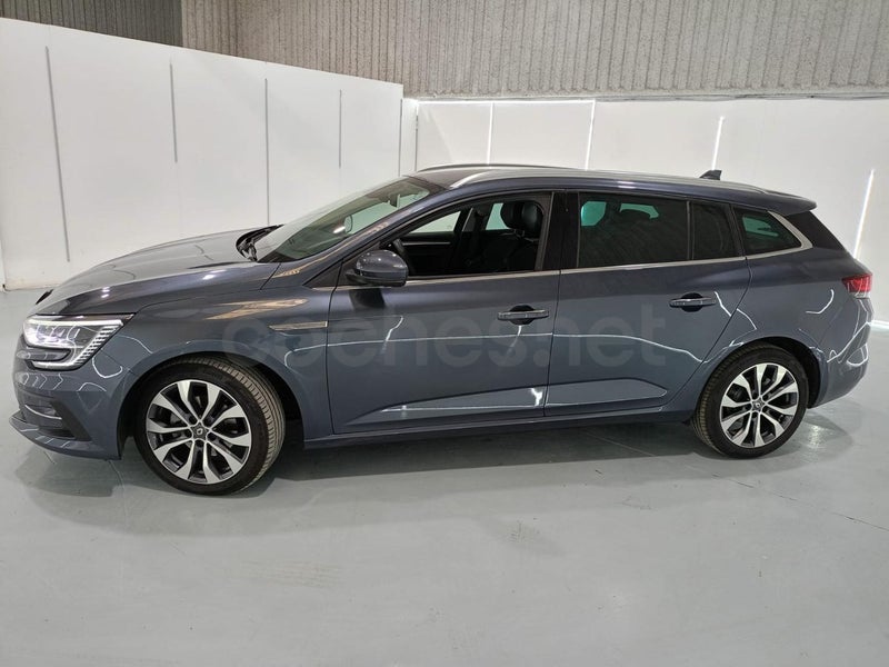 Renault Mégane 2023 — photo 2