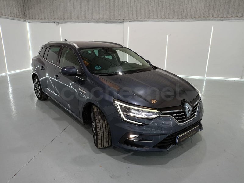 Renault Mégane 2023 — photo 8