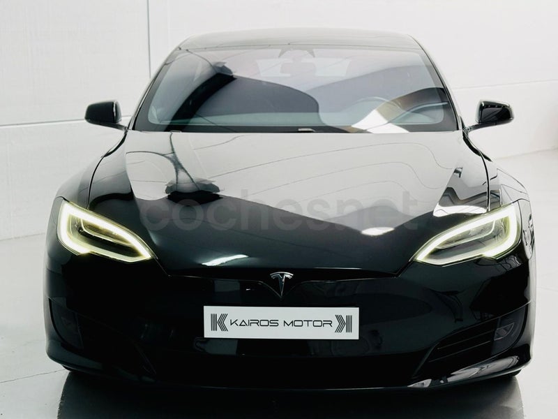 Tesla Model S 2019 — photo 2