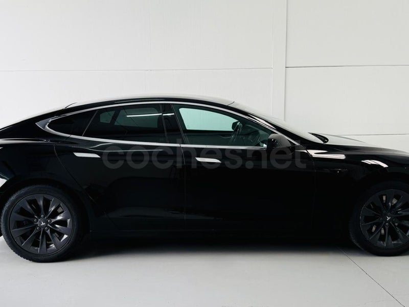 Tesla Model S 2019 — photo 3